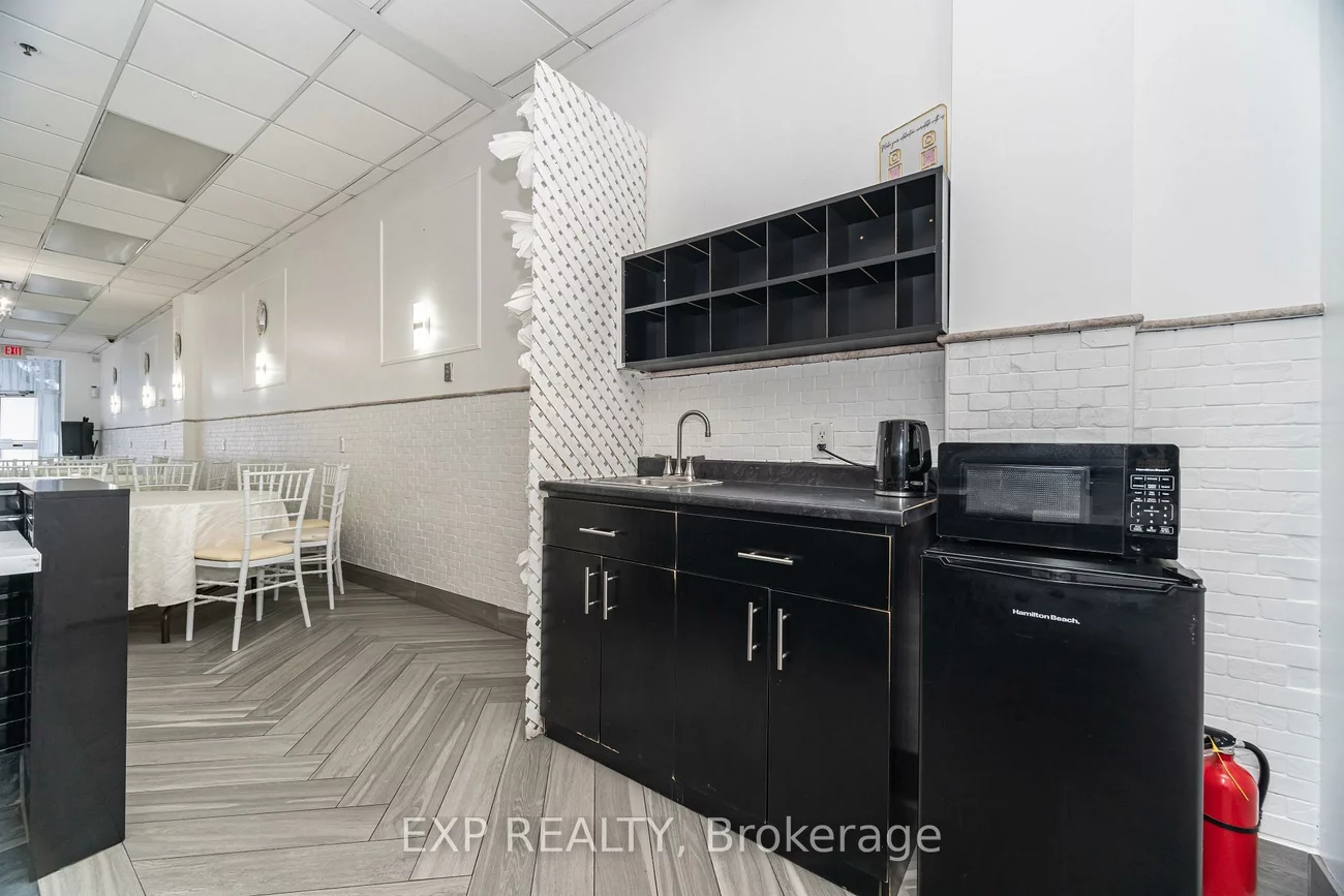 3232, Steeles, Concord, Vaughan