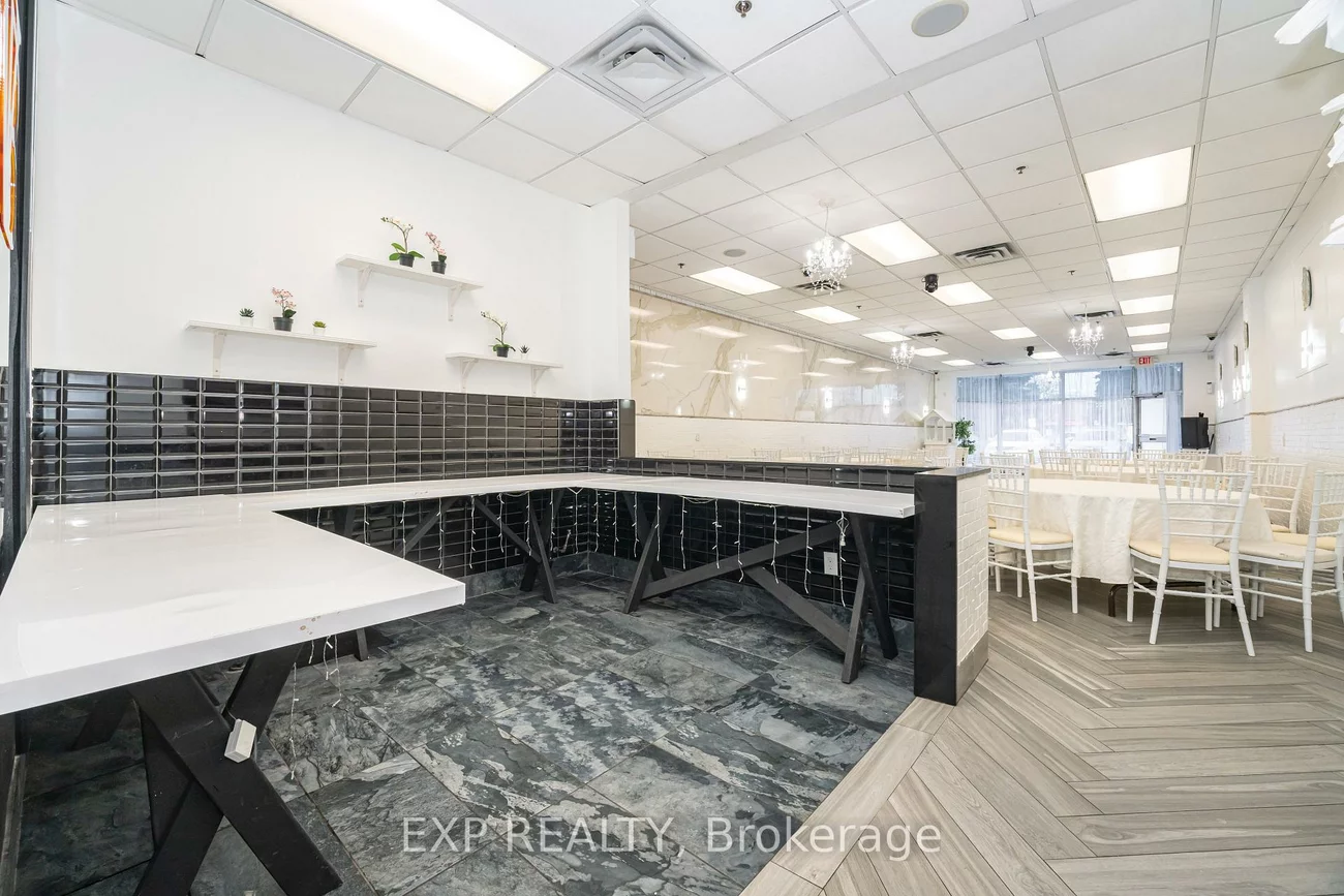 3232, Steeles, Concord, Vaughan