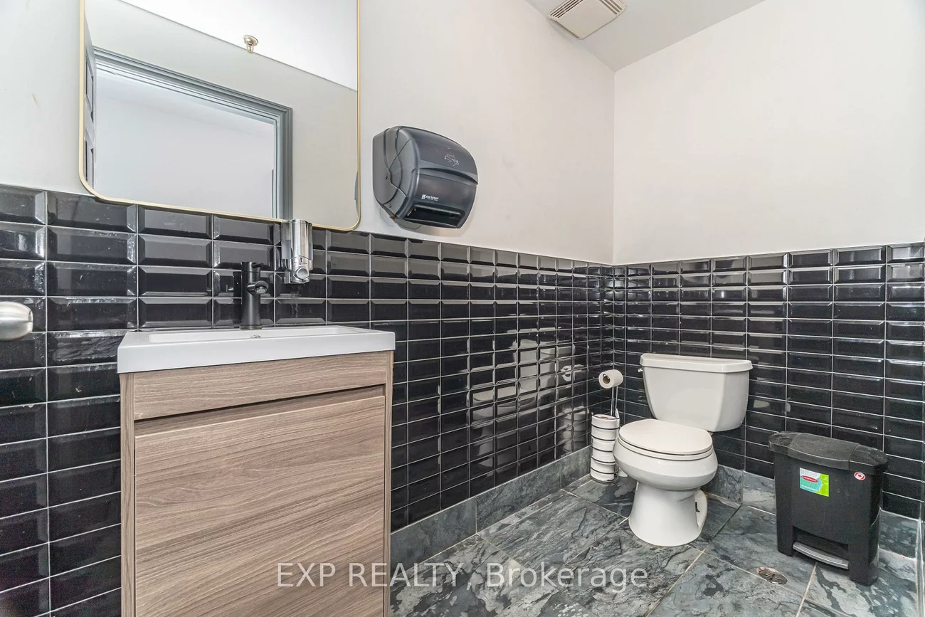 3232, Steeles, Concord, Vaughan