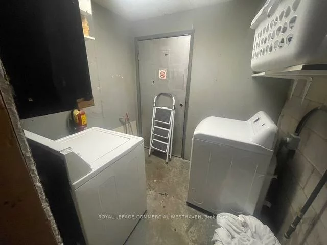 180, Winges, Pine Valley Business Park, Vaughan