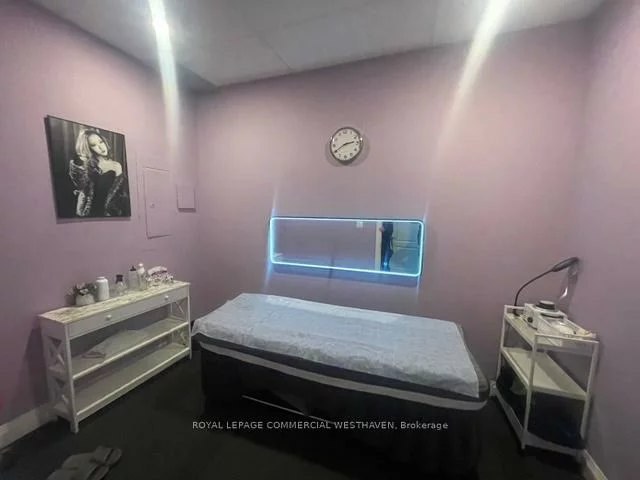 180, Winges, Pine Valley Business Park, Vaughan