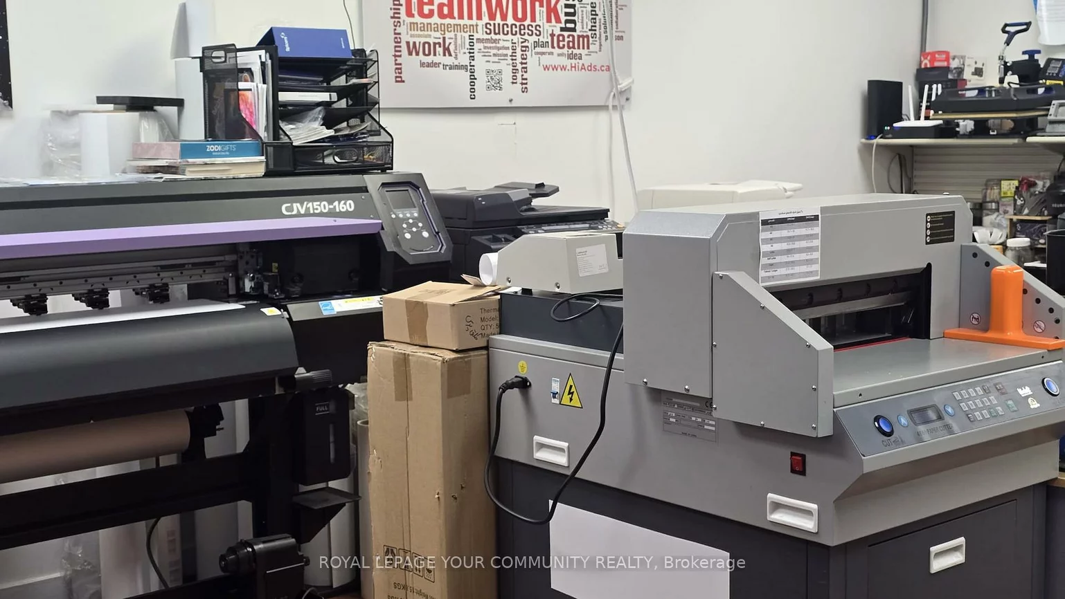 8108, Yonge, Uplands, Vaughan