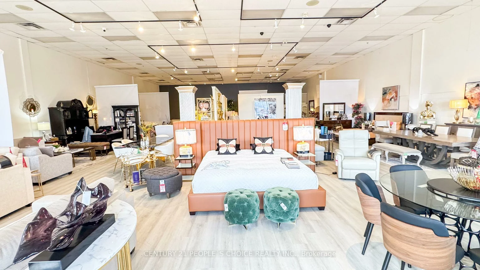 156, Chrislea, East Woodbridge, Vaughan