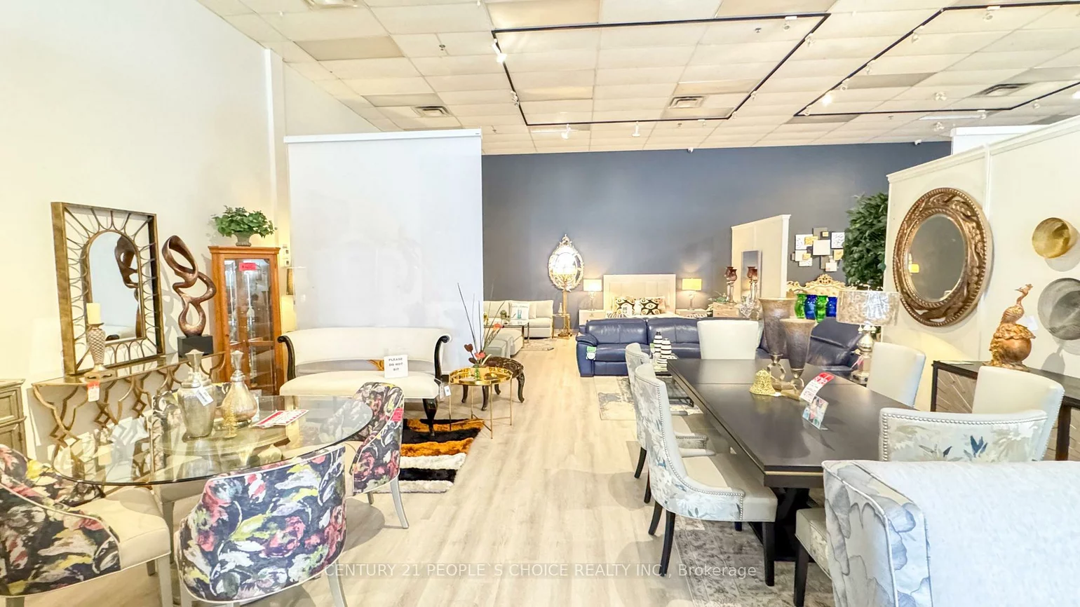 156, Chrislea, East Woodbridge, Vaughan