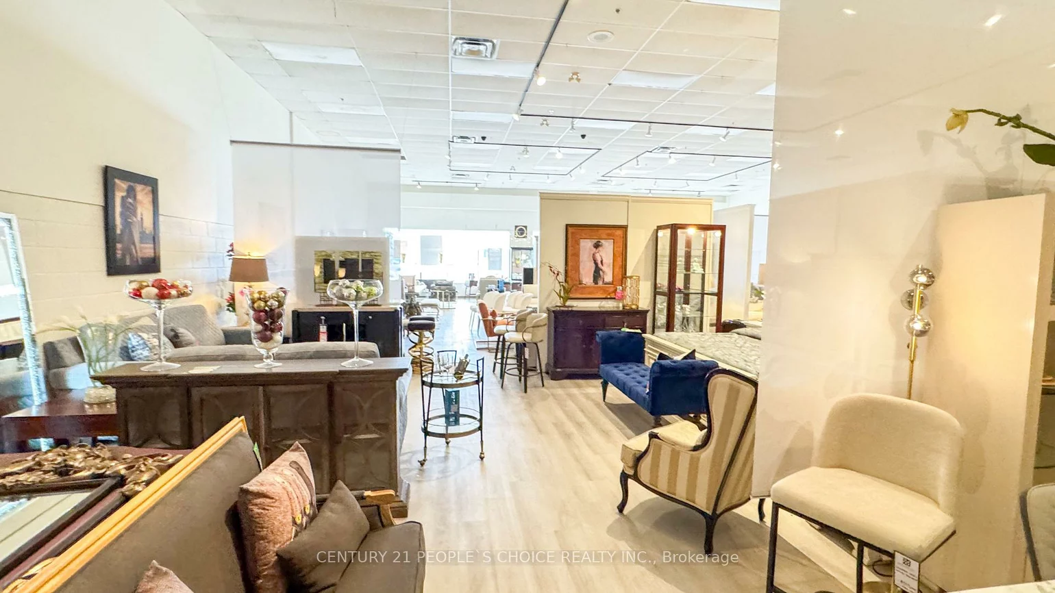 156, Chrislea, East Woodbridge, Vaughan