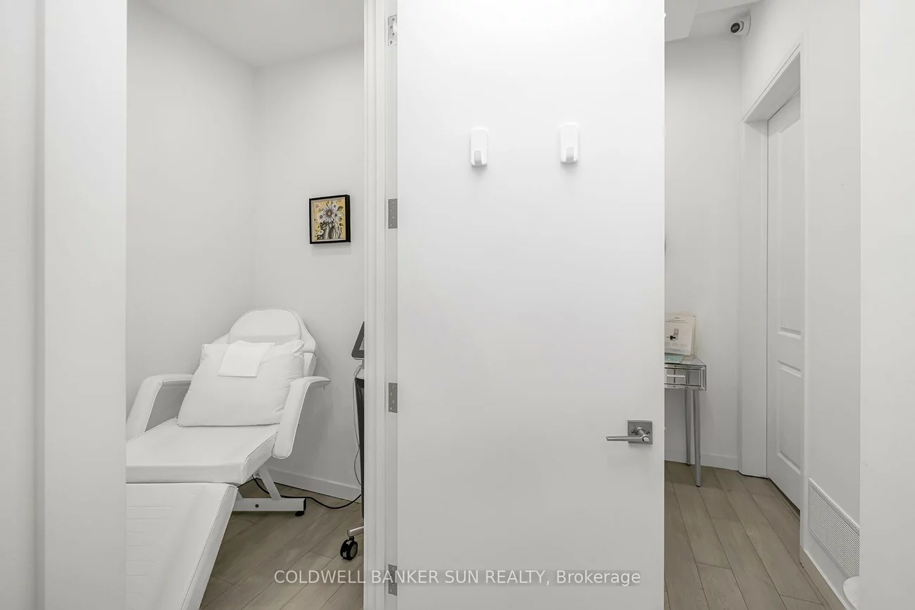 401, Kleinburg Summit, Kleinburg, Vaughan