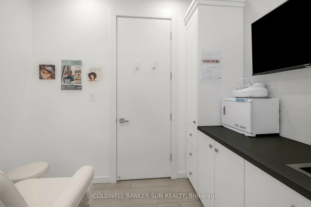 401, Kleinburg Summit, Kleinburg, Vaughan