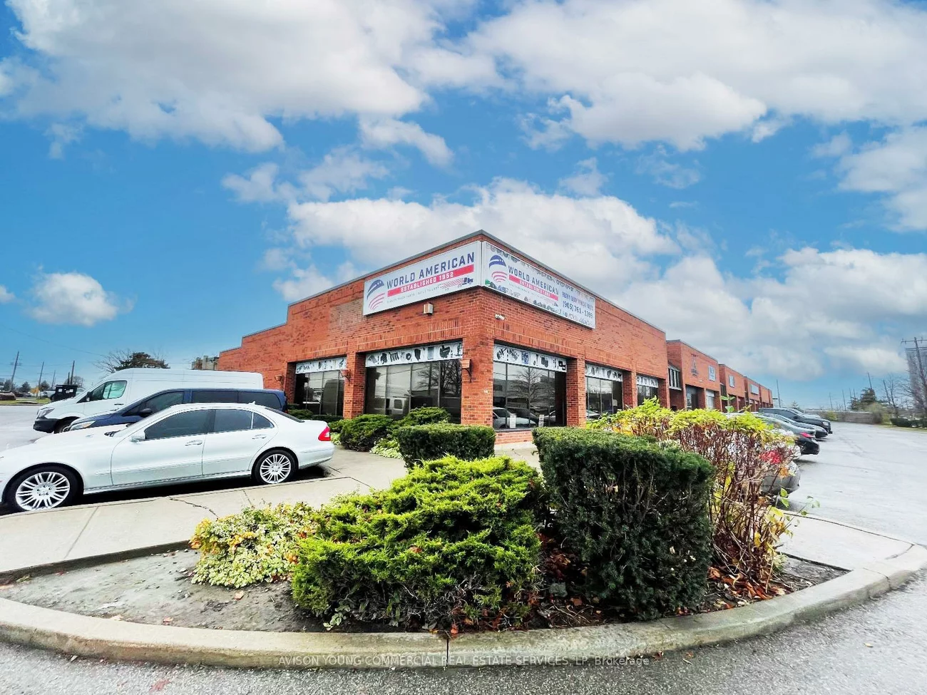 176, Creditstone, Vaughan Corporate Centre, Vaughan