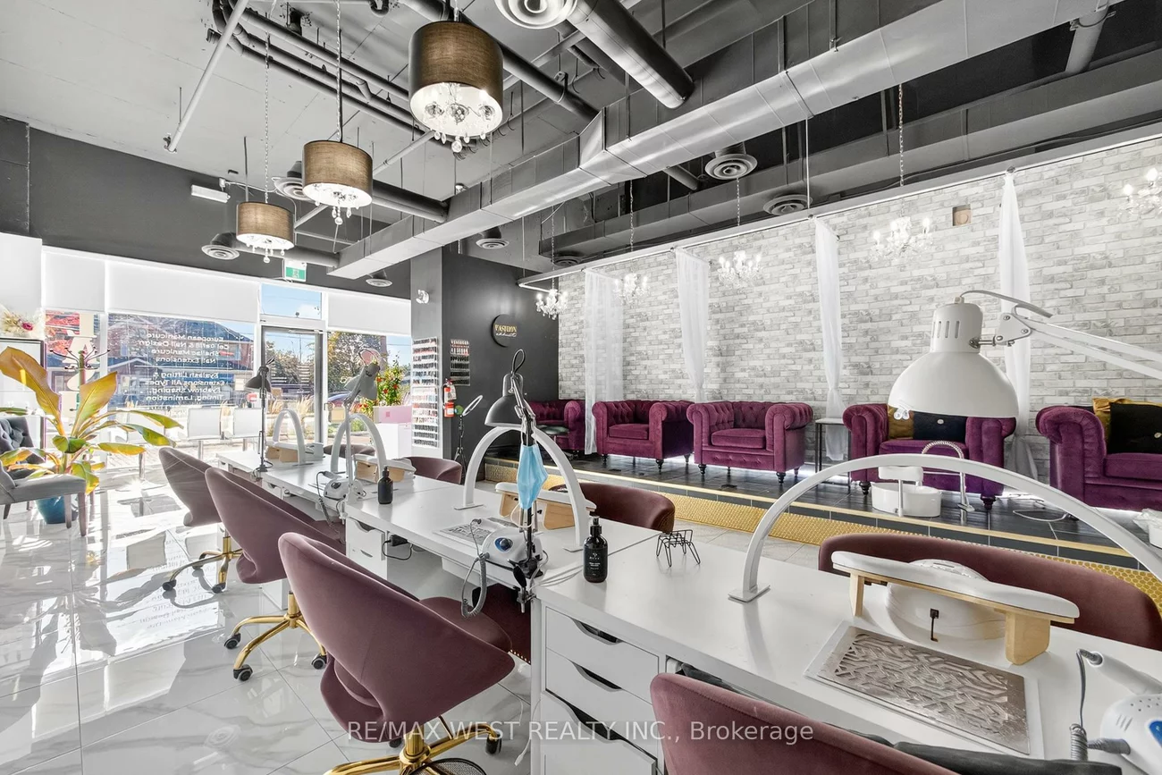 2396, Major Mackenzie, Maple, Vaughan