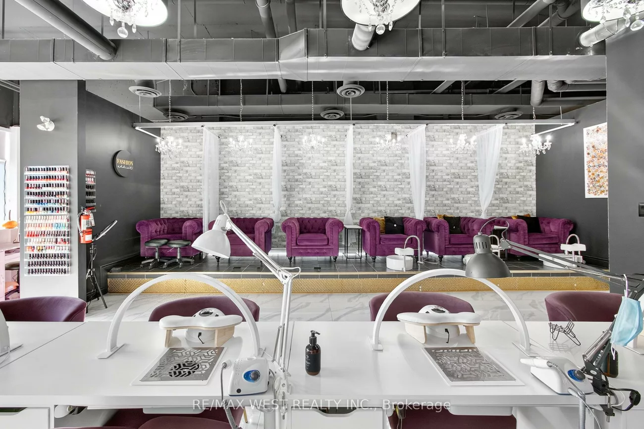 2396, Major Mackenzie, Maple, Vaughan