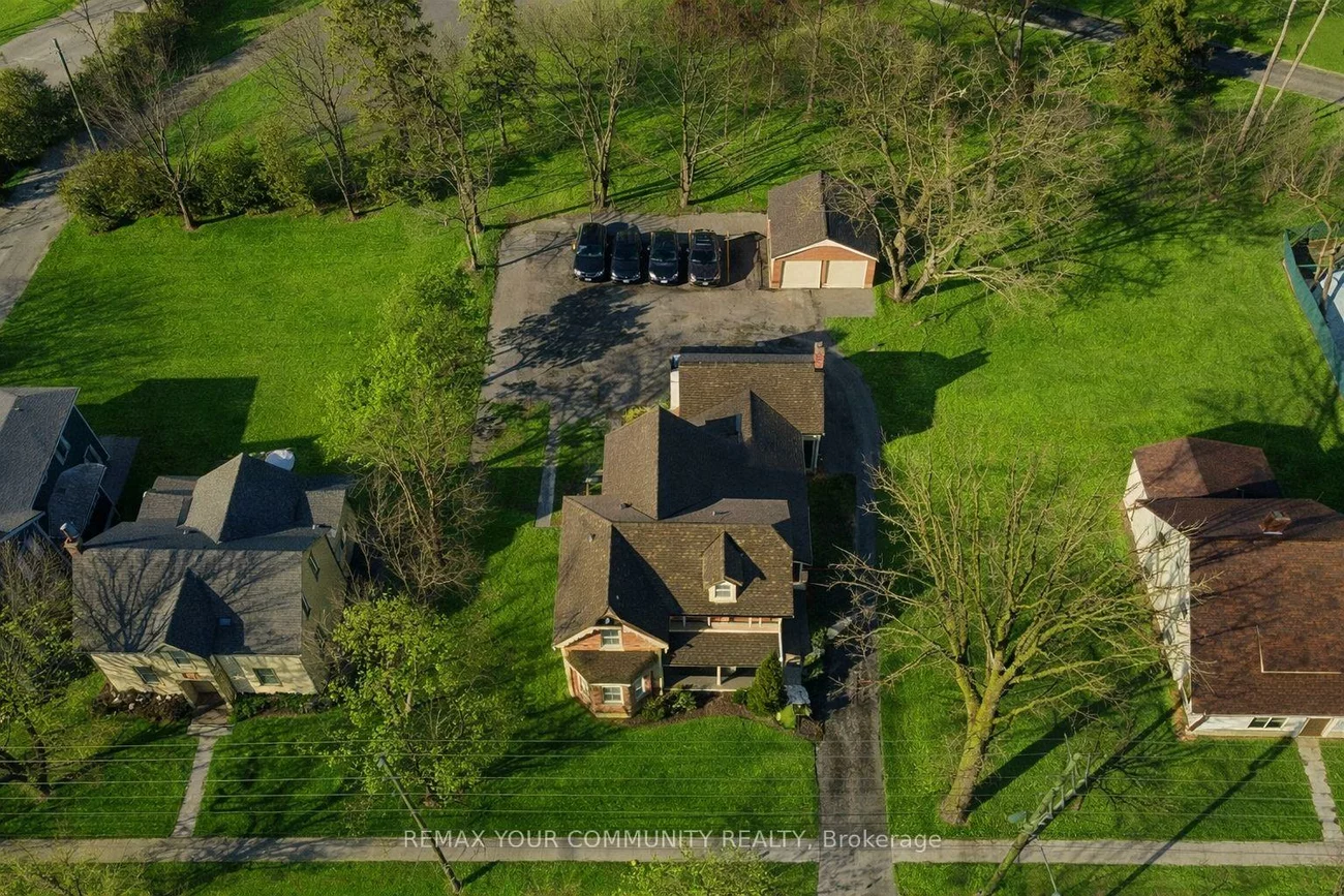 66, Centre, Uplands, Vaughan