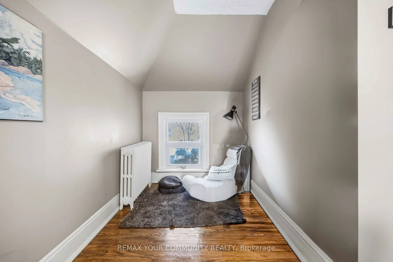 66, Centre, Uplands, Vaughan