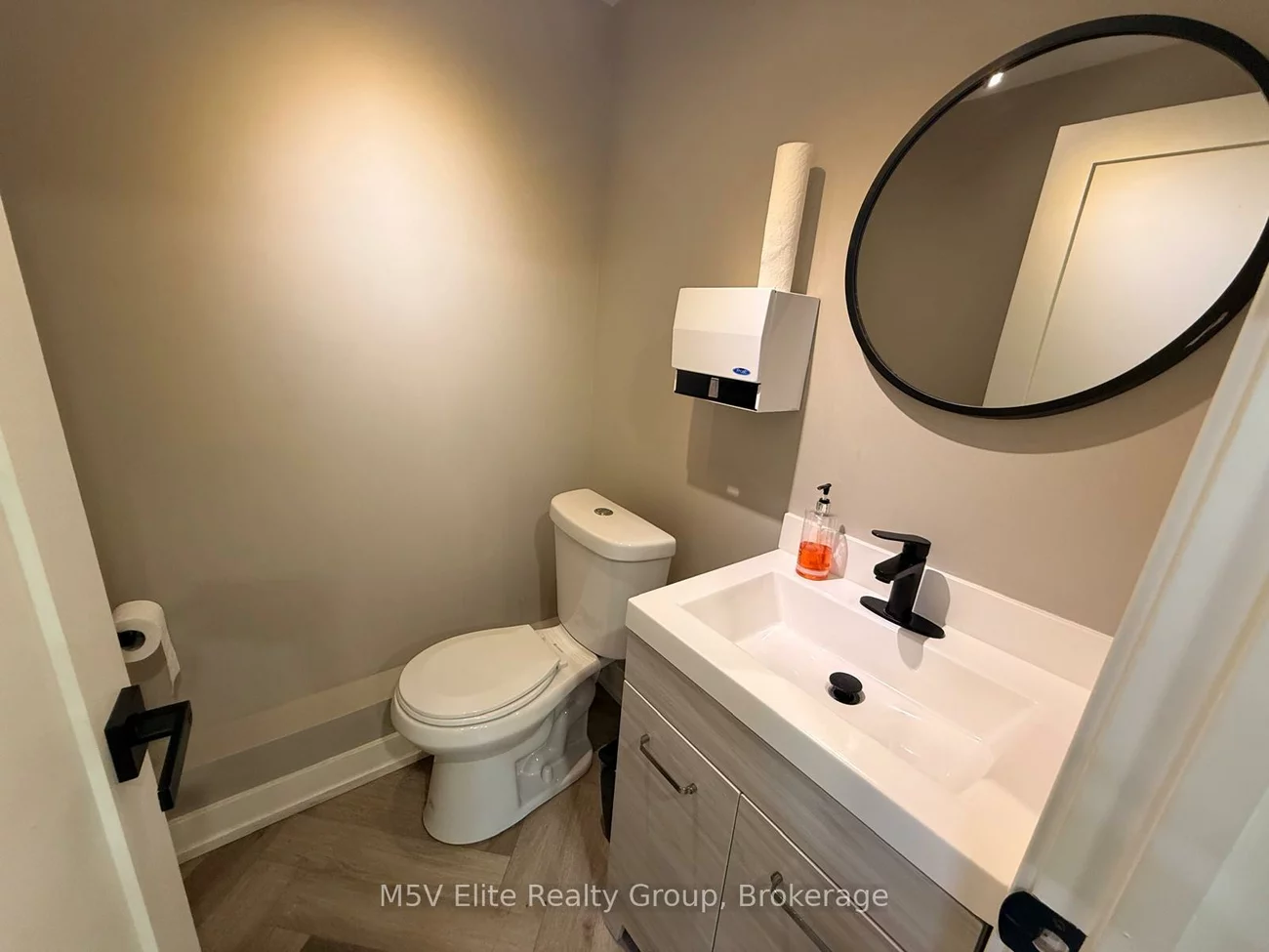 250, Regina, West Woodbridge Industrial Area, Vaughan