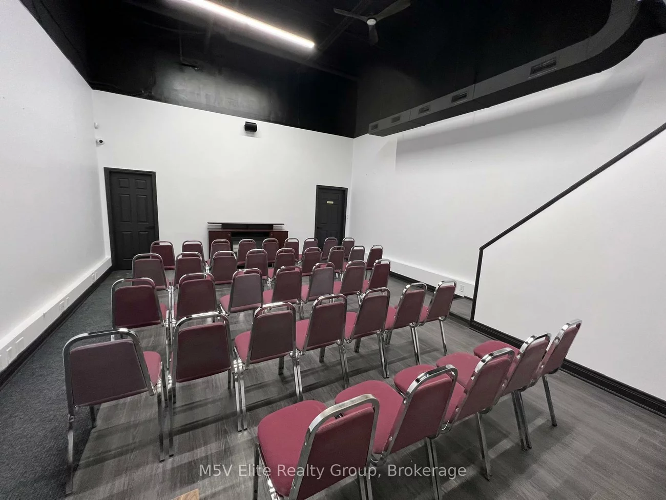 250, Regina, West Woodbridge Industrial Area, Vaughan