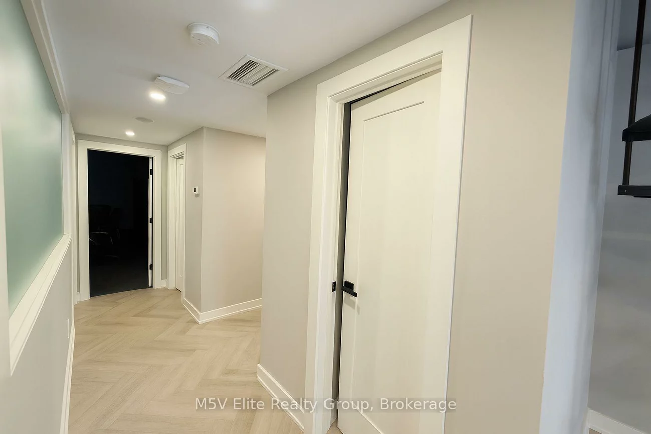 250, Regina, West Woodbridge Industrial Area, Vaughan