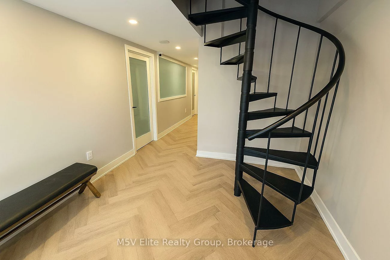 250, Regina, West Woodbridge Industrial Area, Vaughan