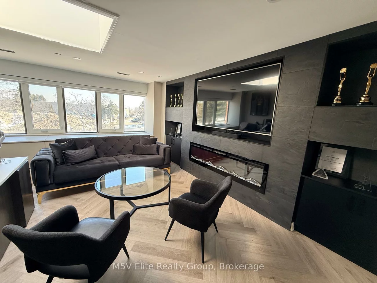 250, Regina, West Woodbridge Industrial Area, Vaughan