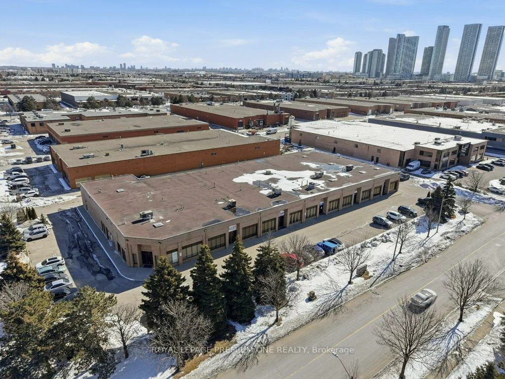 299, Applewood, Concord, Vaughan