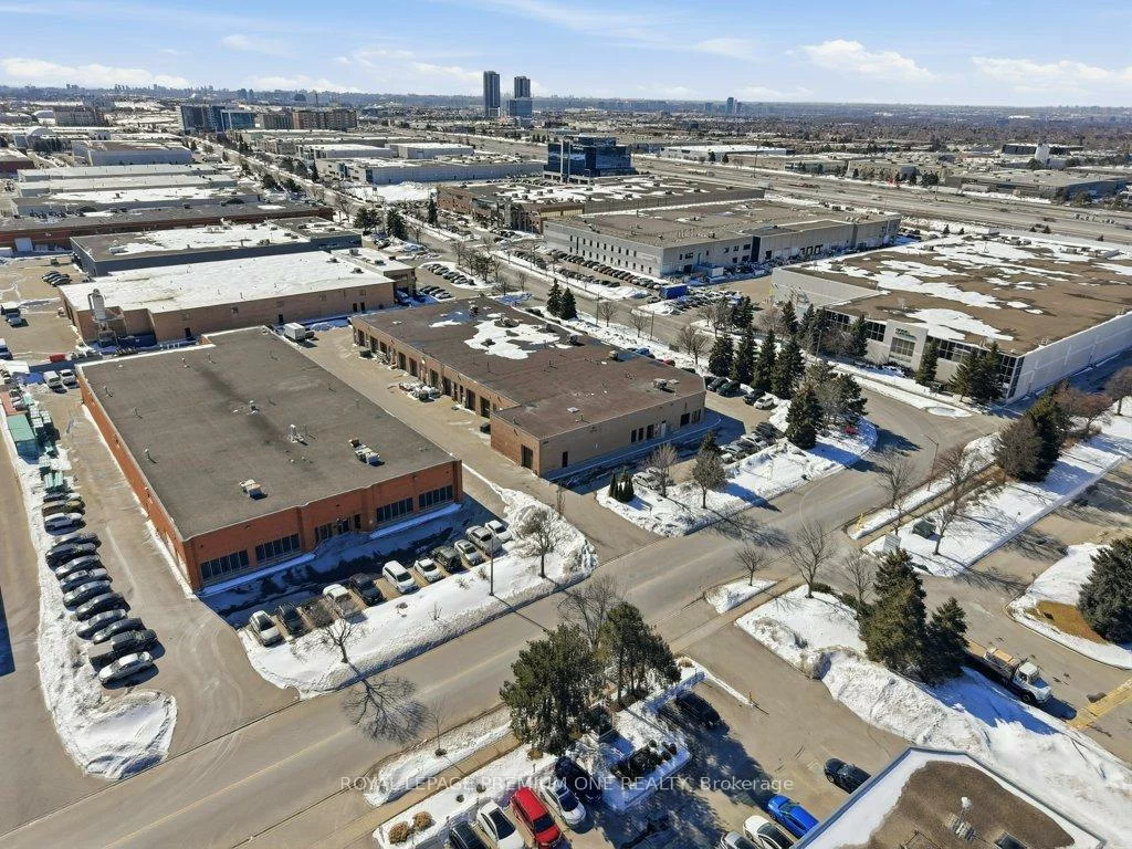 299, Applewood, Concord, Vaughan