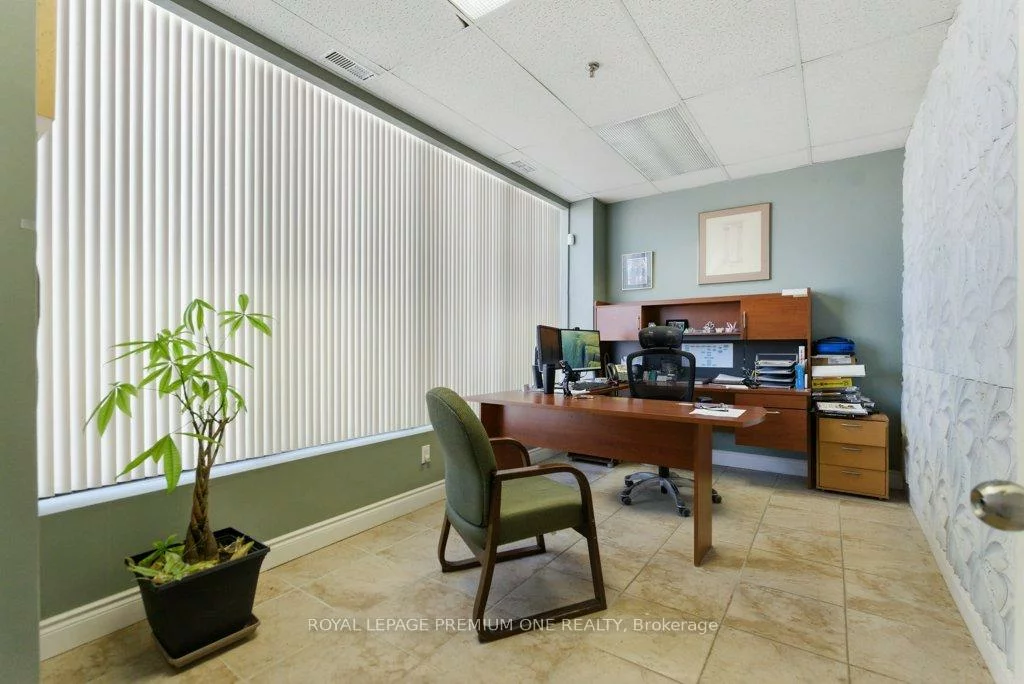 299, Applewood, Concord, Vaughan