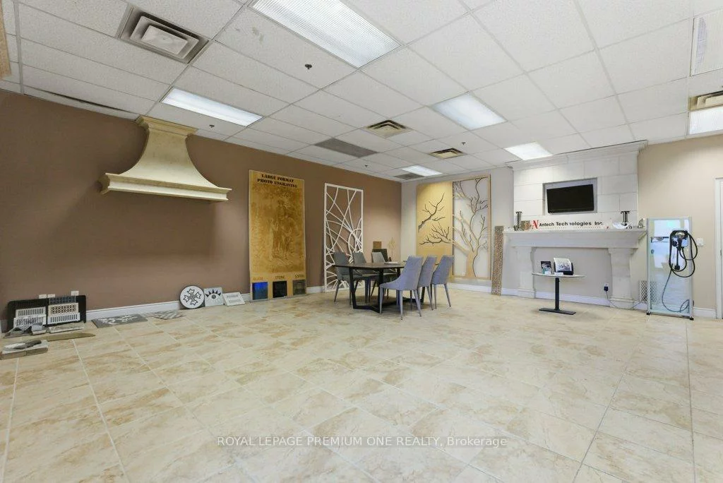 299, Applewood, Concord, Vaughan