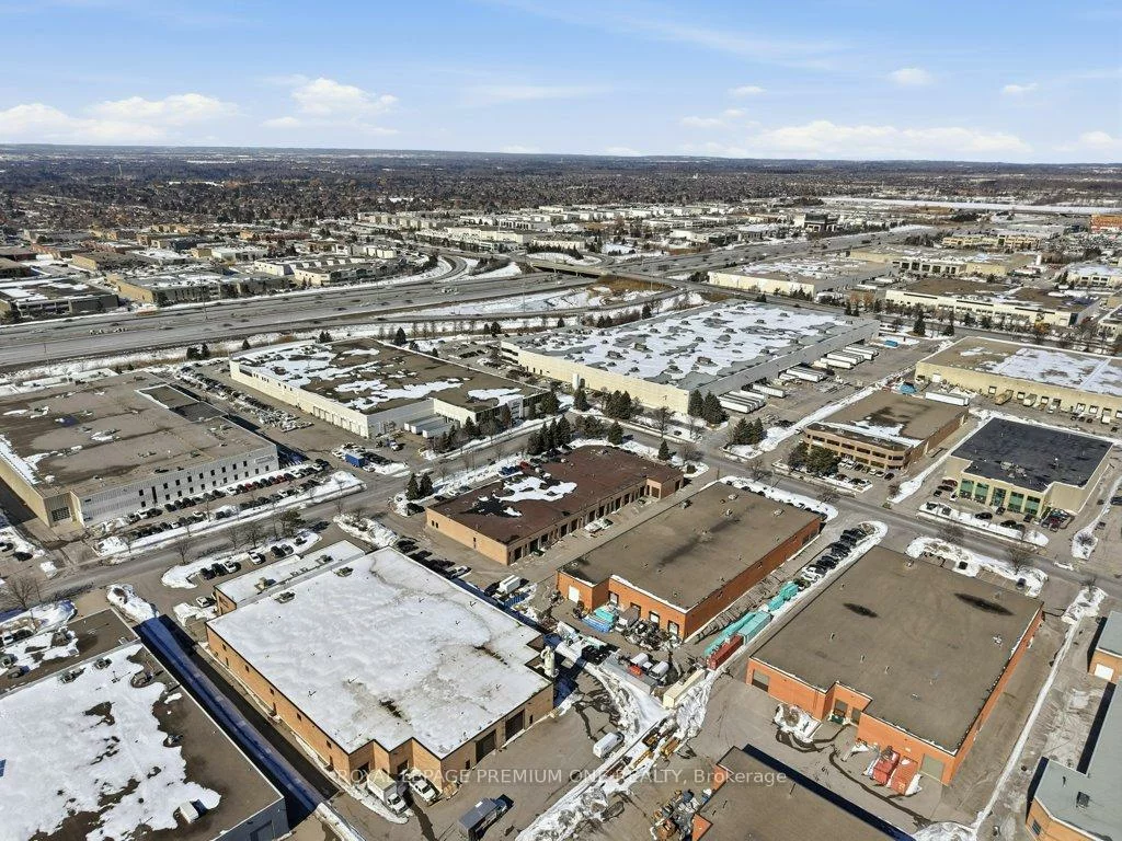 299, Applewood, Concord, Vaughan