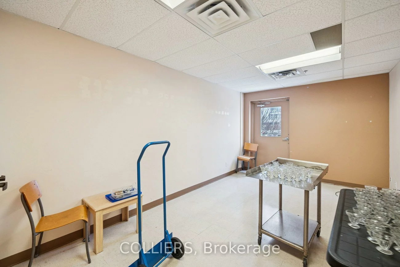 9100, Jane, Vellore Village, Vaughan