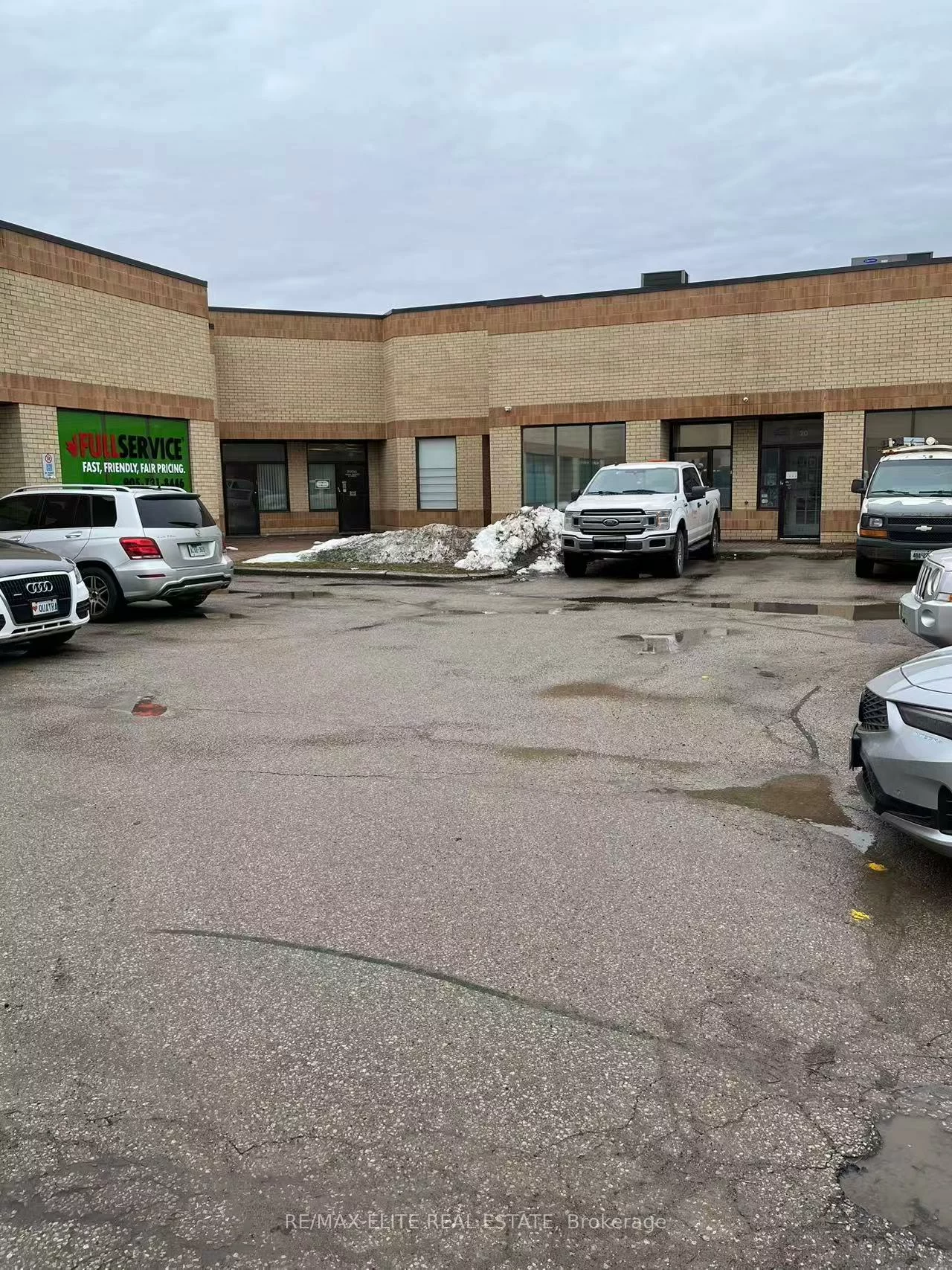 45, Casmir, Concord, Vaughan