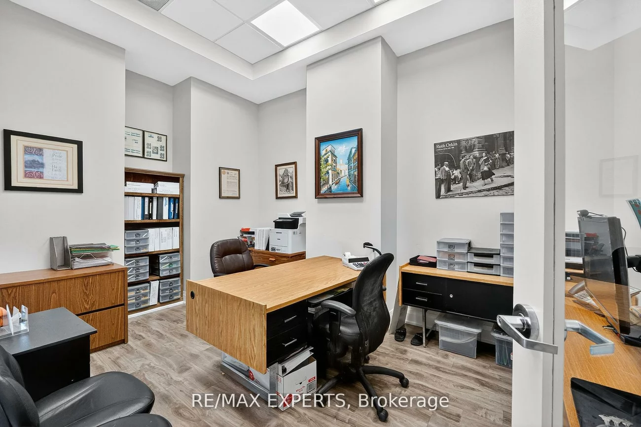 12, Woodstream, Vaughan Grove, Vaughan