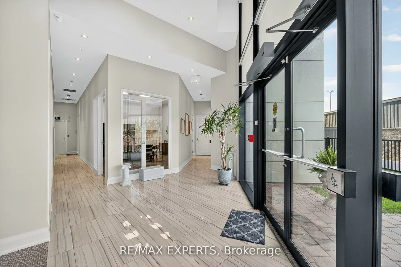 12, Woodstream, Vaughan Grove, Vaughan