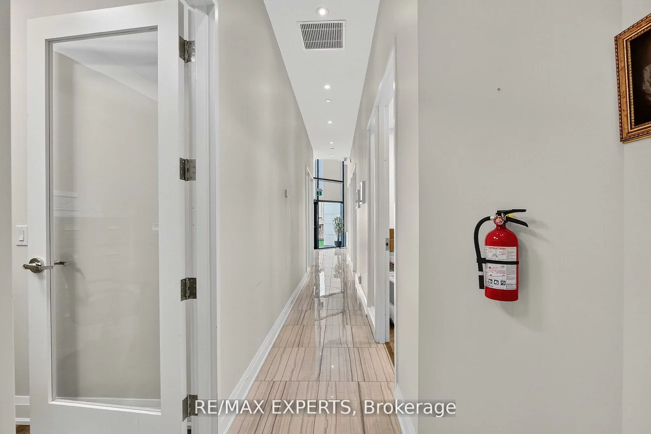 12, Woodstream, Vaughan Grove, Vaughan