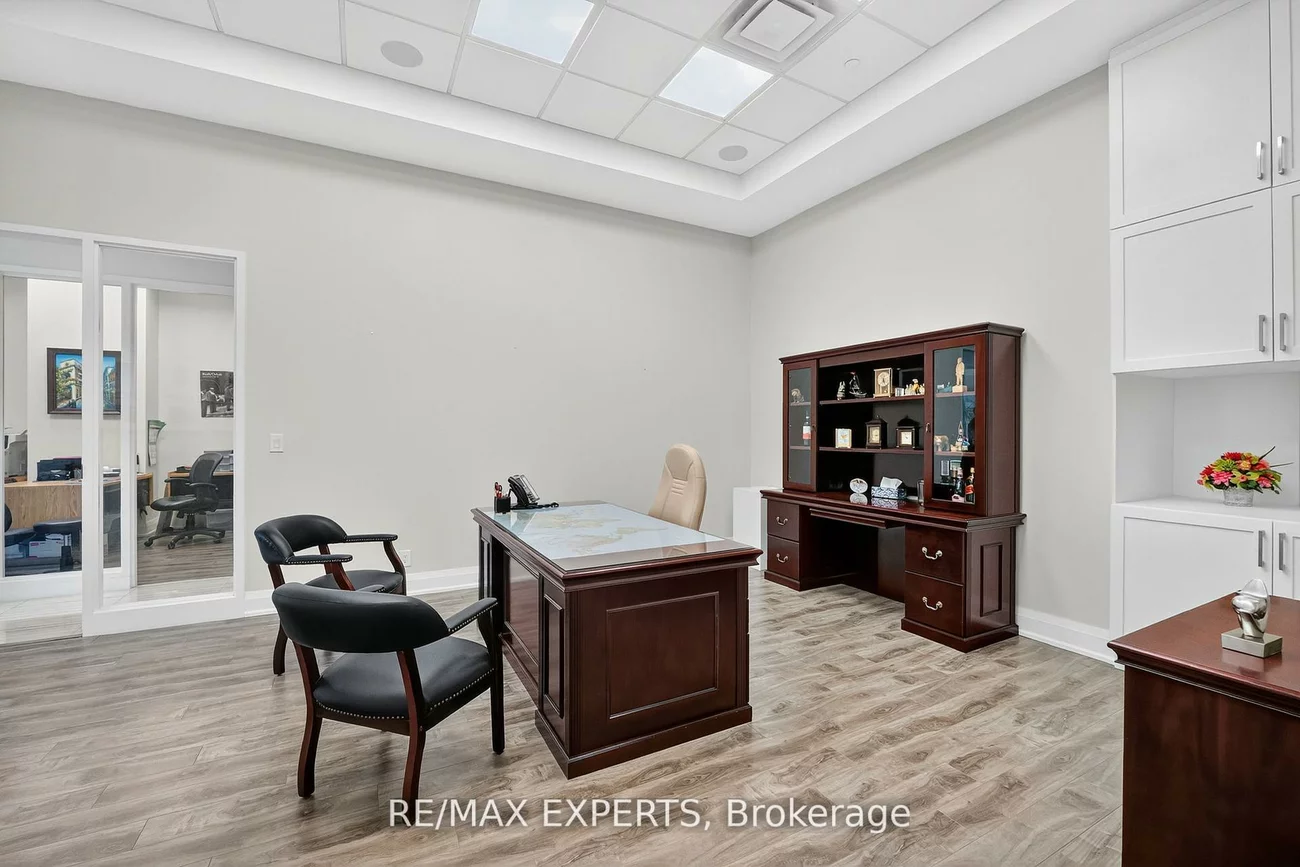 12, Woodstream, Vaughan Grove, Vaughan