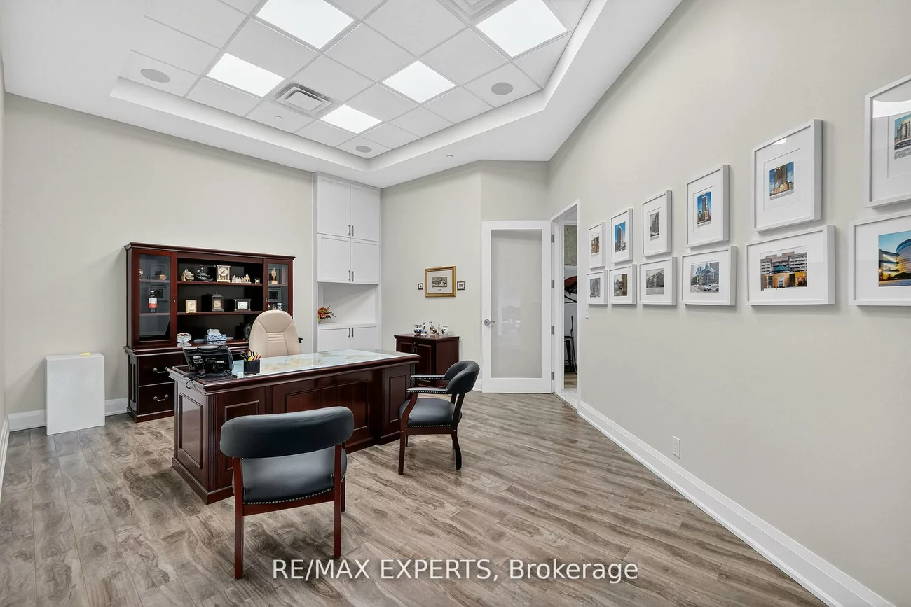 12, Woodstream, Vaughan Grove, Vaughan