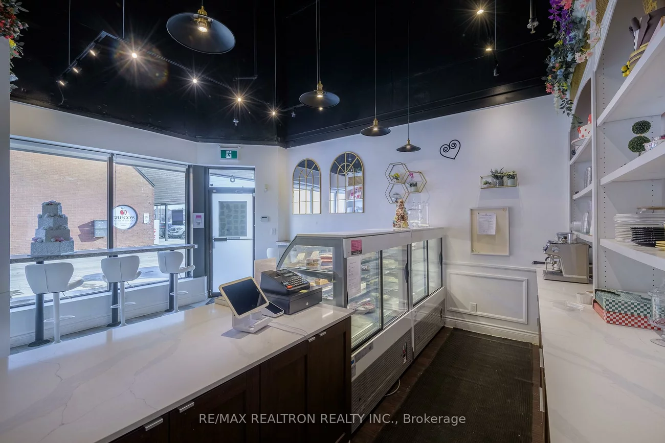 1450, Centre, Beverley Glen, Vaughan