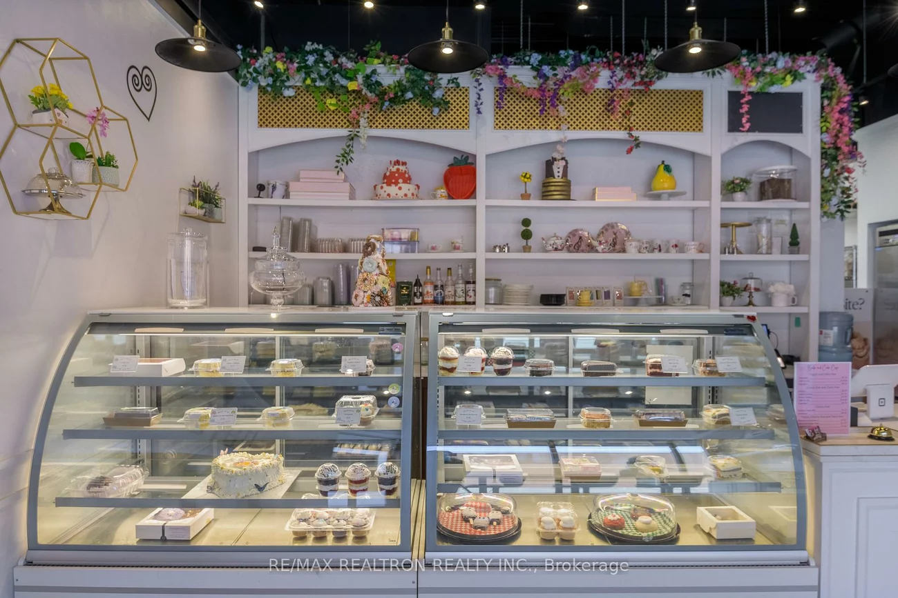 1450, Centre, Beverley Glen, Vaughan