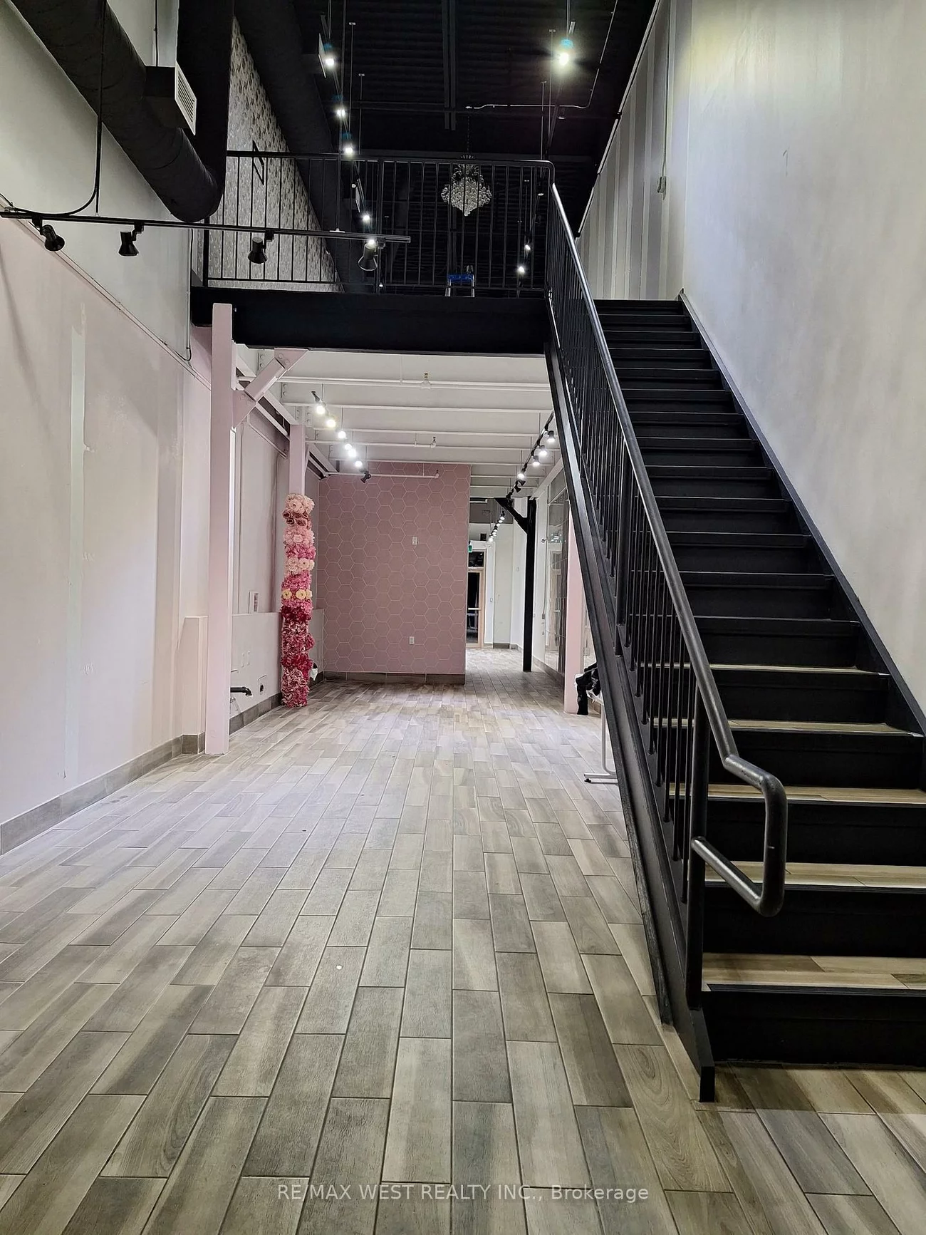 8750, Jane, Concord, Vaughan