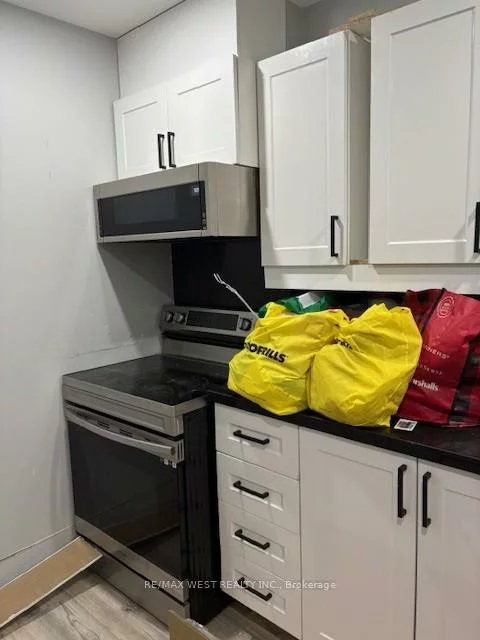 3000, Langstaff, Concord, Vaughan