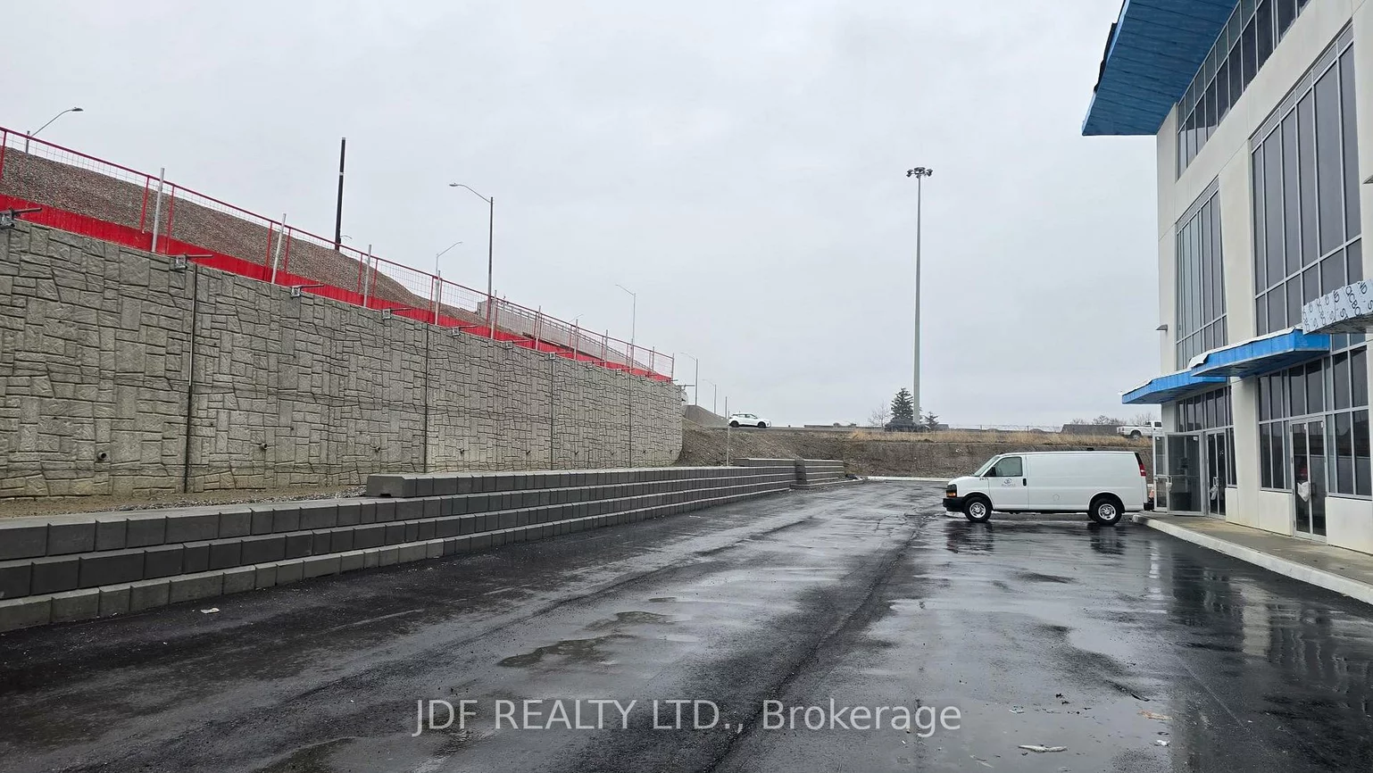 435, Cityview, Vellore Village, Vaughan