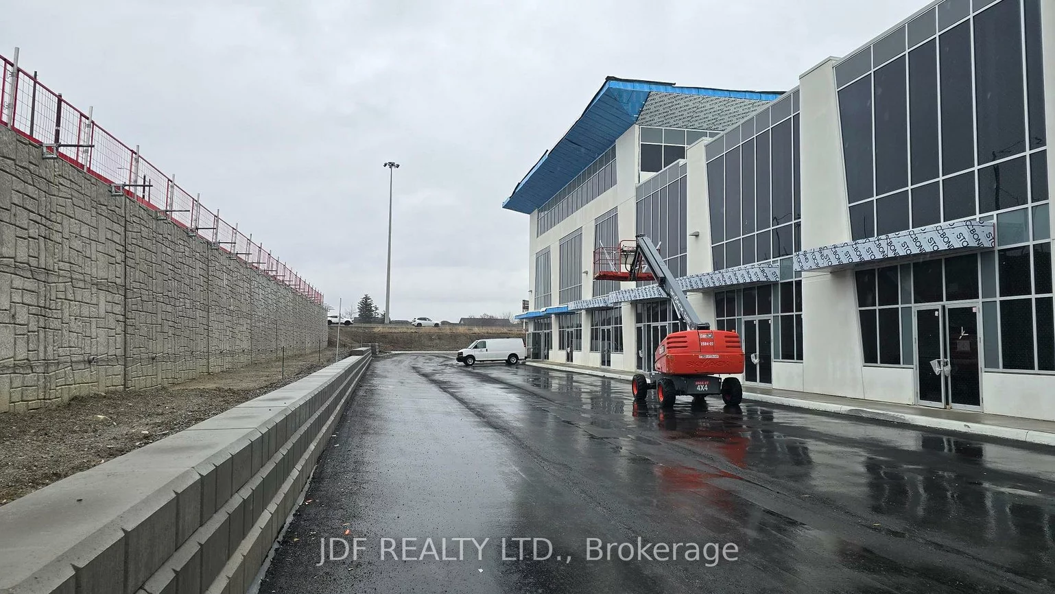 435, Cityview, Vellore Village, Vaughan