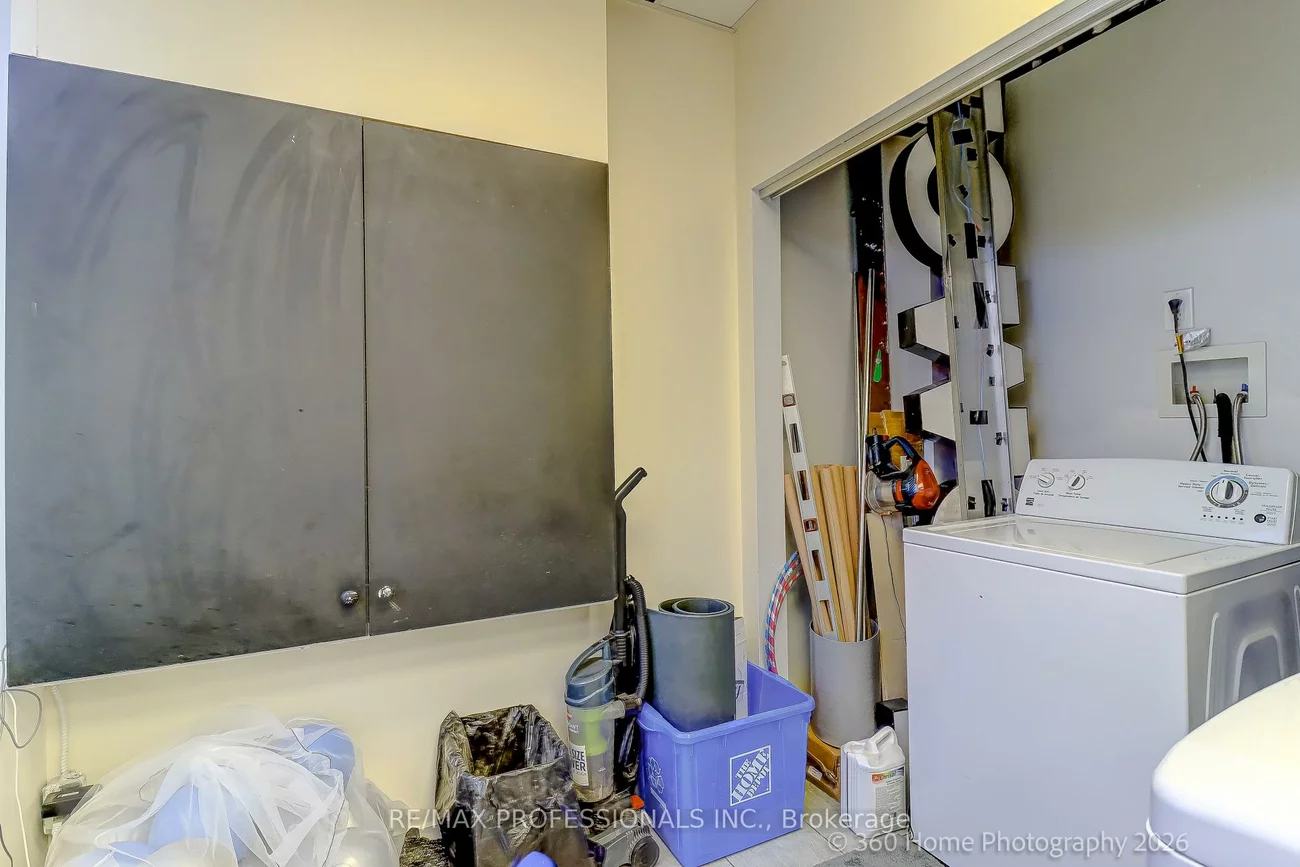 125, Hawkview, Vellore Village, Vaughan