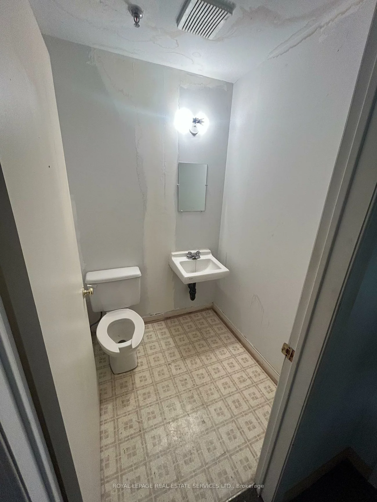 201, Spinnaker, Concord, Vaughan