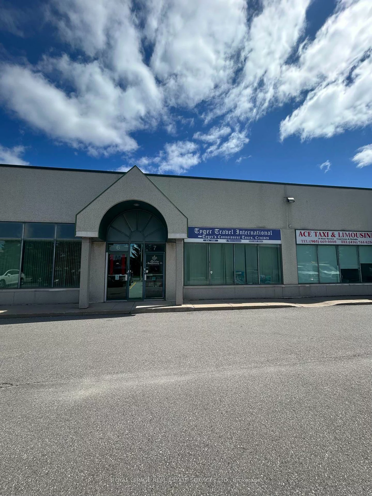 201, Spinnaker, Concord, Vaughan