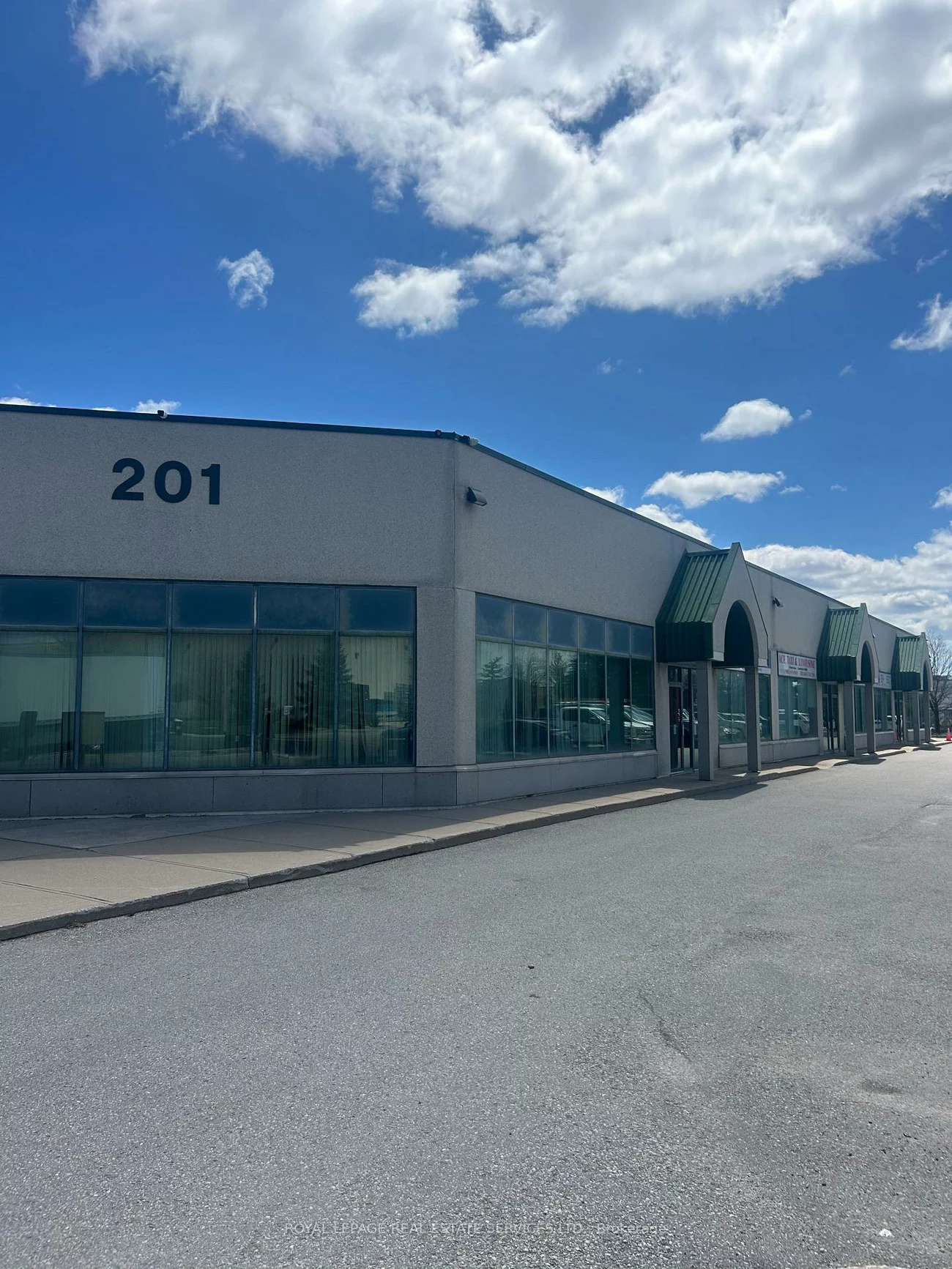 201, Spinnaker, Concord, Vaughan