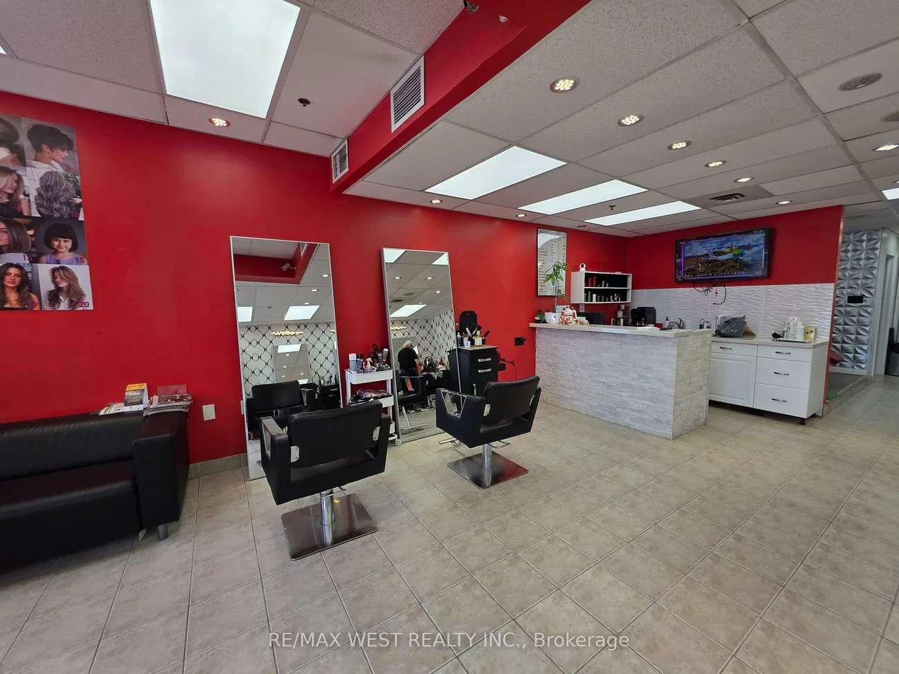 1102, Centre, Beverley Glen, Vaughan