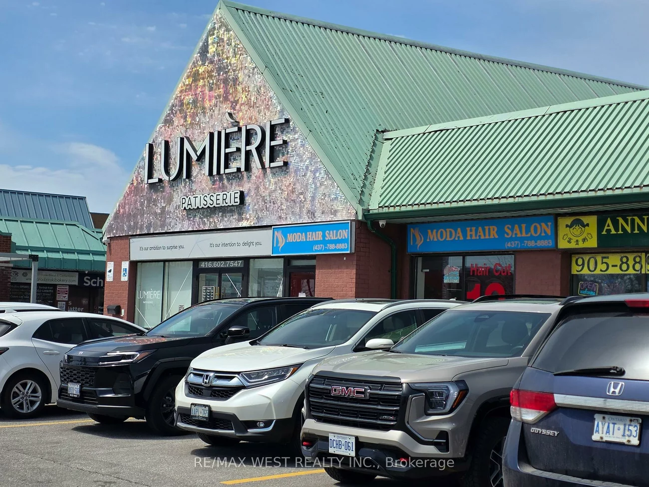 1102, Centre, Beverley Glen, Vaughan