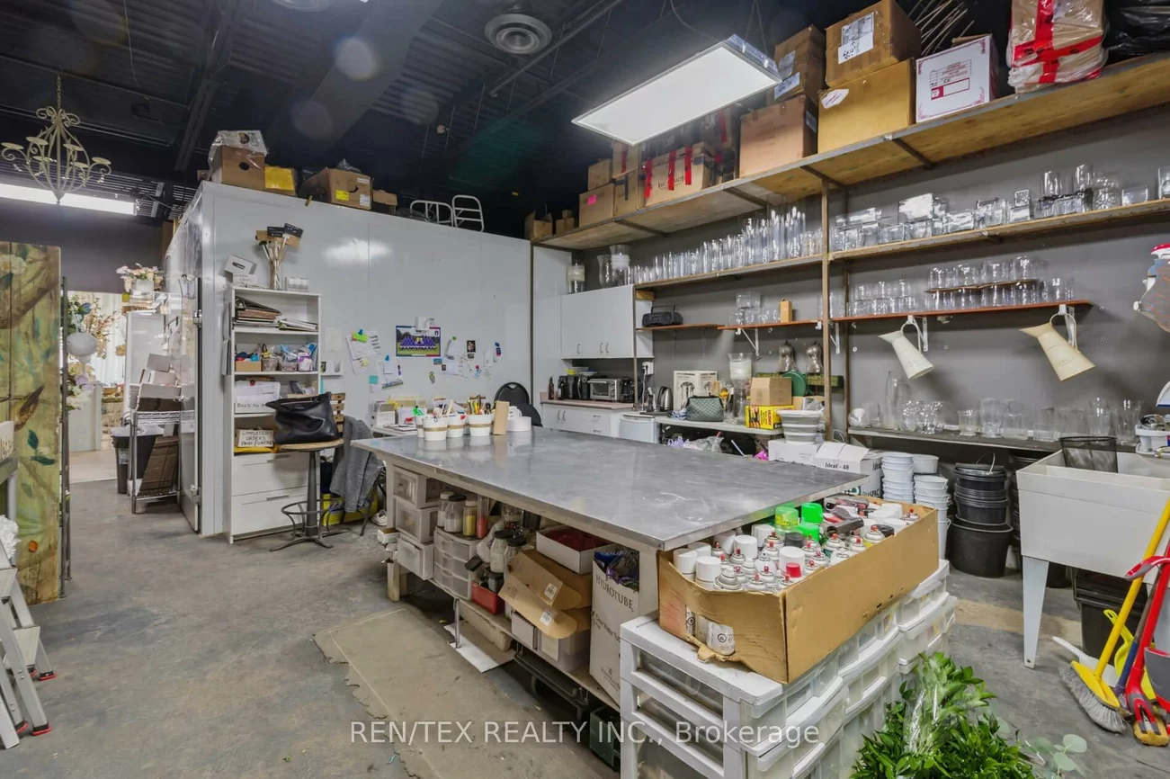 1, Nickel, West Woodbridge, Vaughan