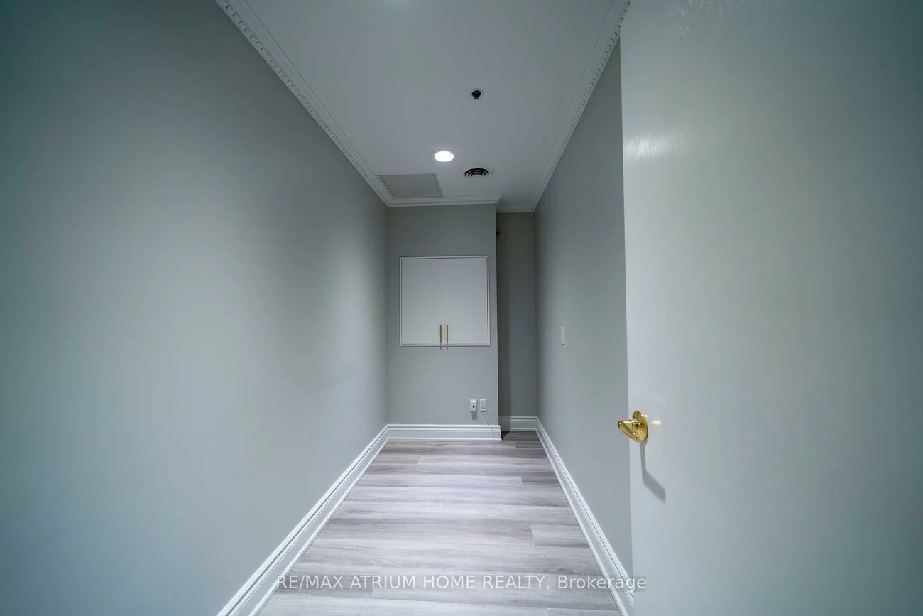 7398, Yonge, Crestwood-Springfarm-Yorkhill, Vaughan