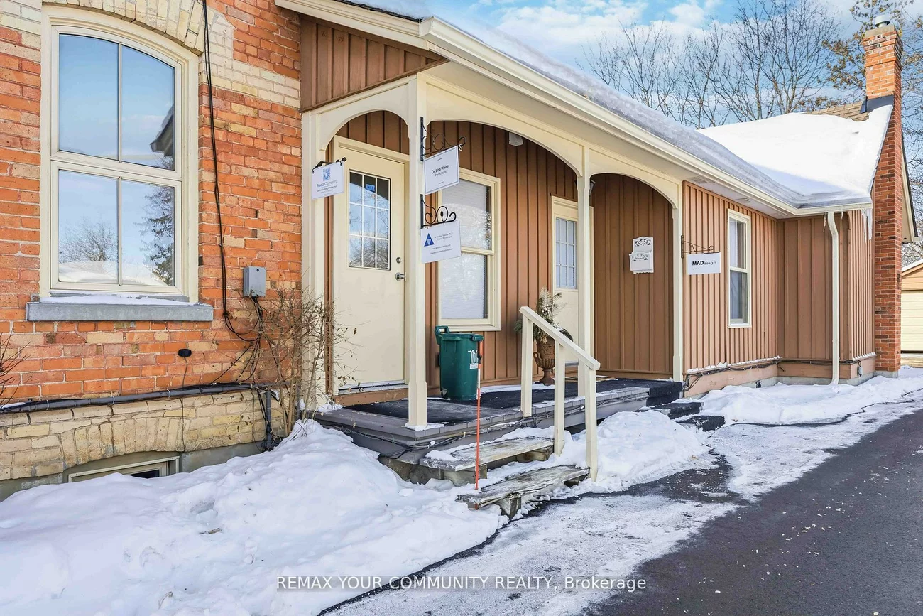 66, Centre, Uplands, Vaughan
