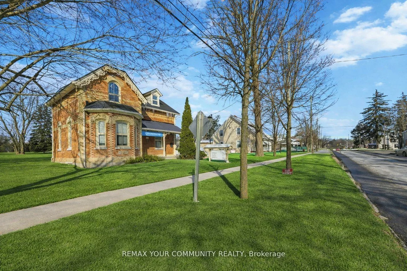 66, Centre, Uplands, Vaughan