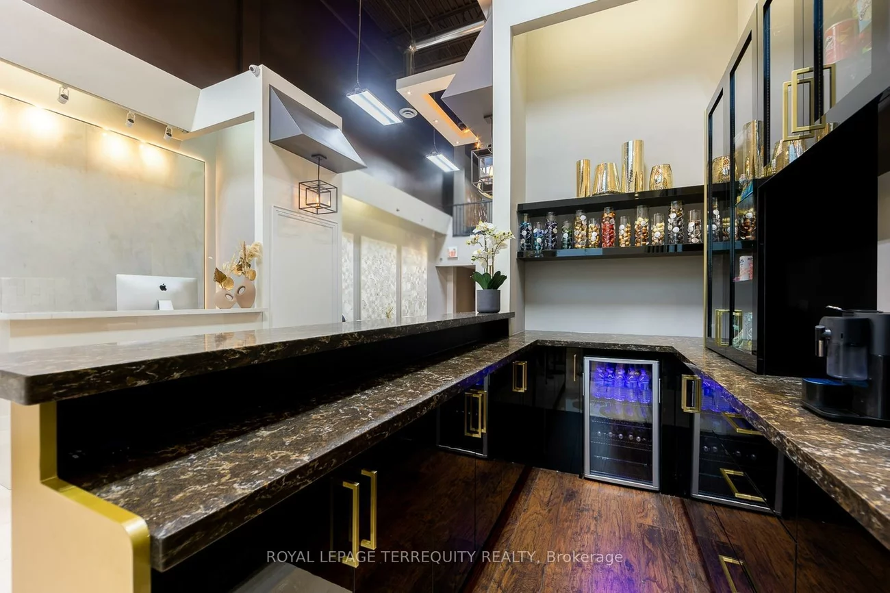 8750, Jane, Concord, Vaughan